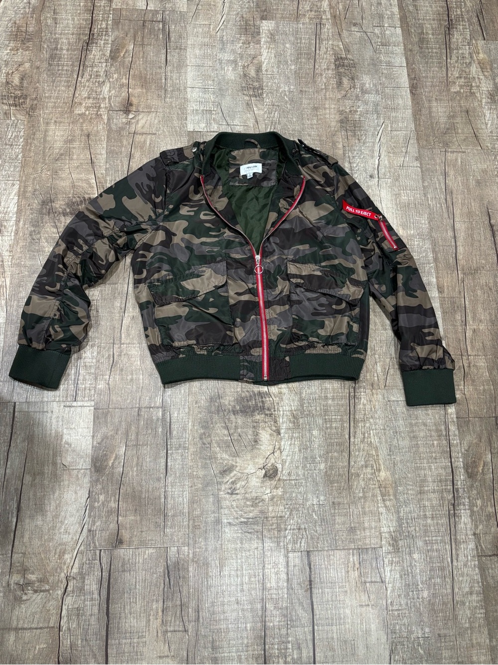 Women’s Green Camo Bomber Jacket with Red Zipper Size Medium